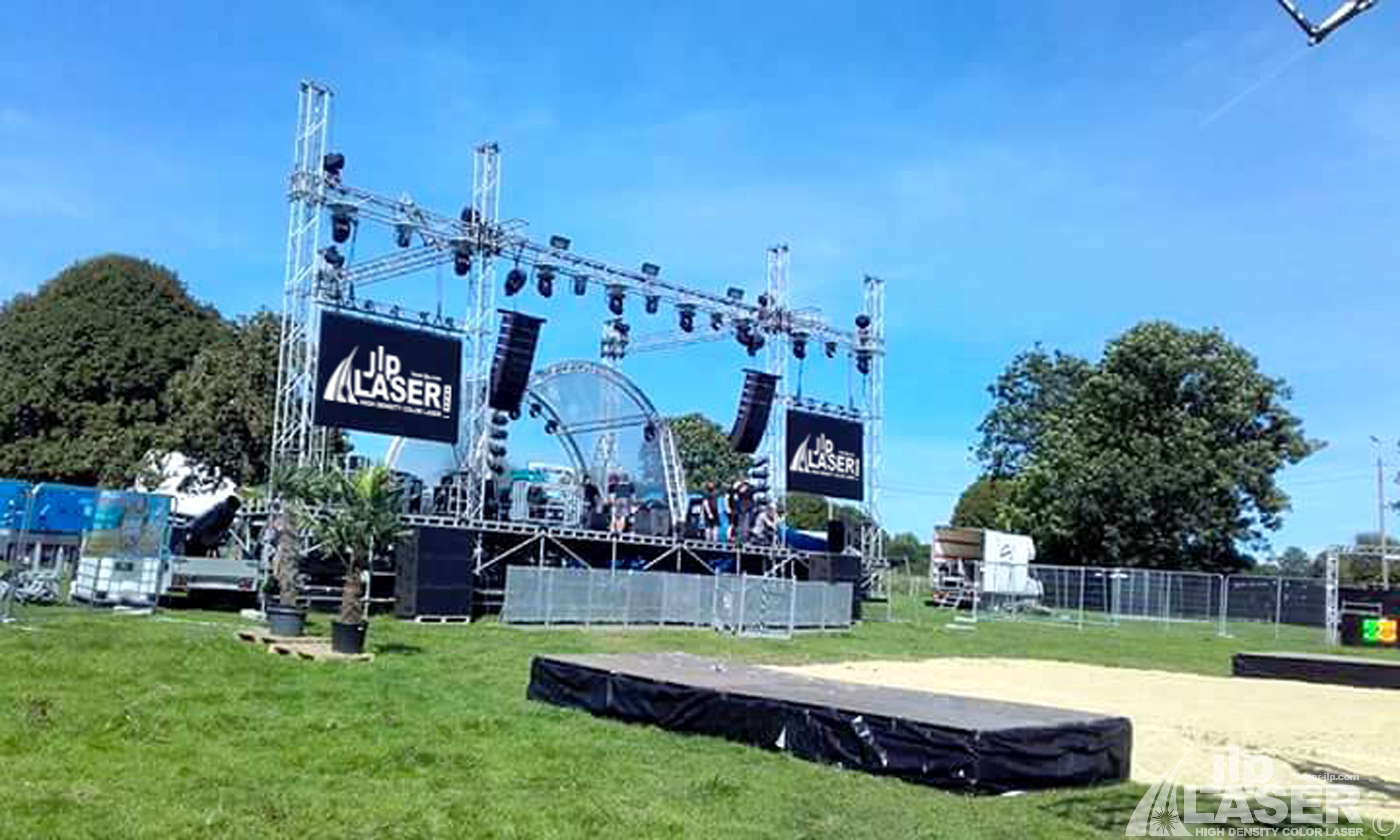 LED SCREEN